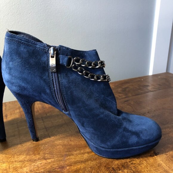 Vince Camuto Blue Suede Boots - Picture 5 of 11